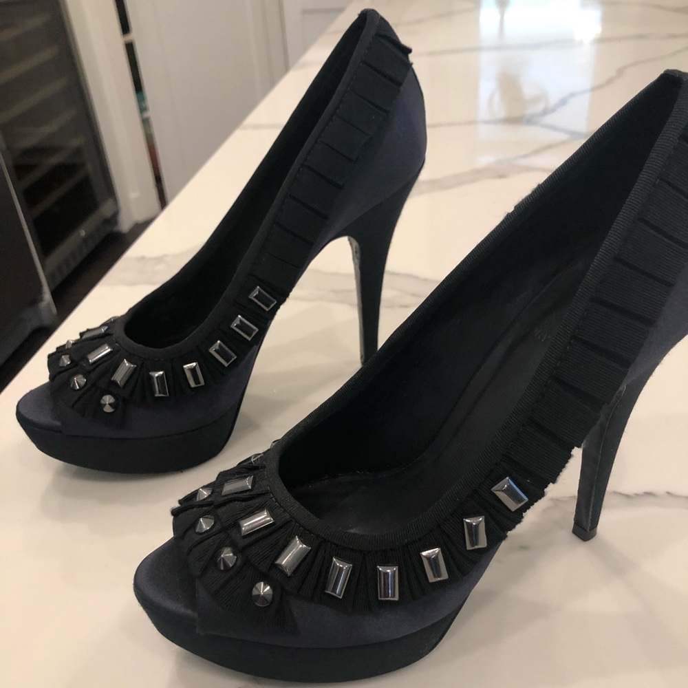 Tory Burtch platform heels black and navy size 8